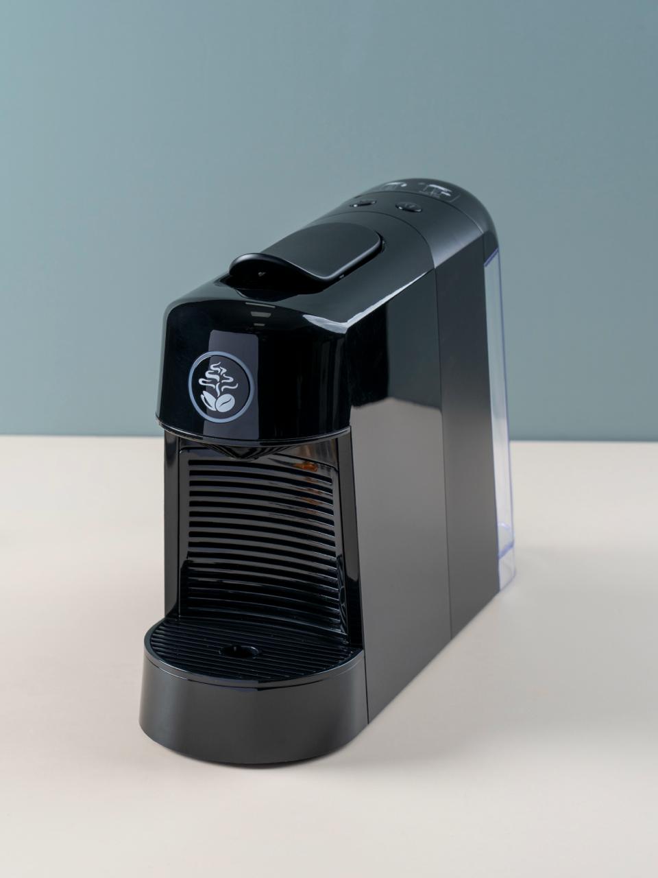 Nespresso Coffee Machine (Black)