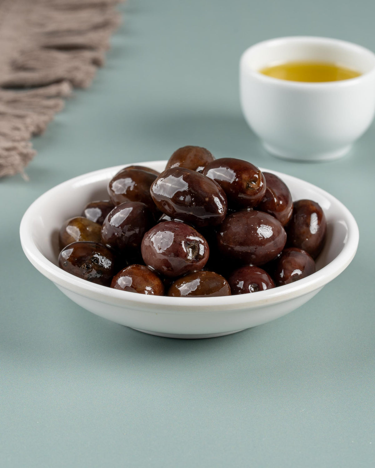 Olive Black Attoun