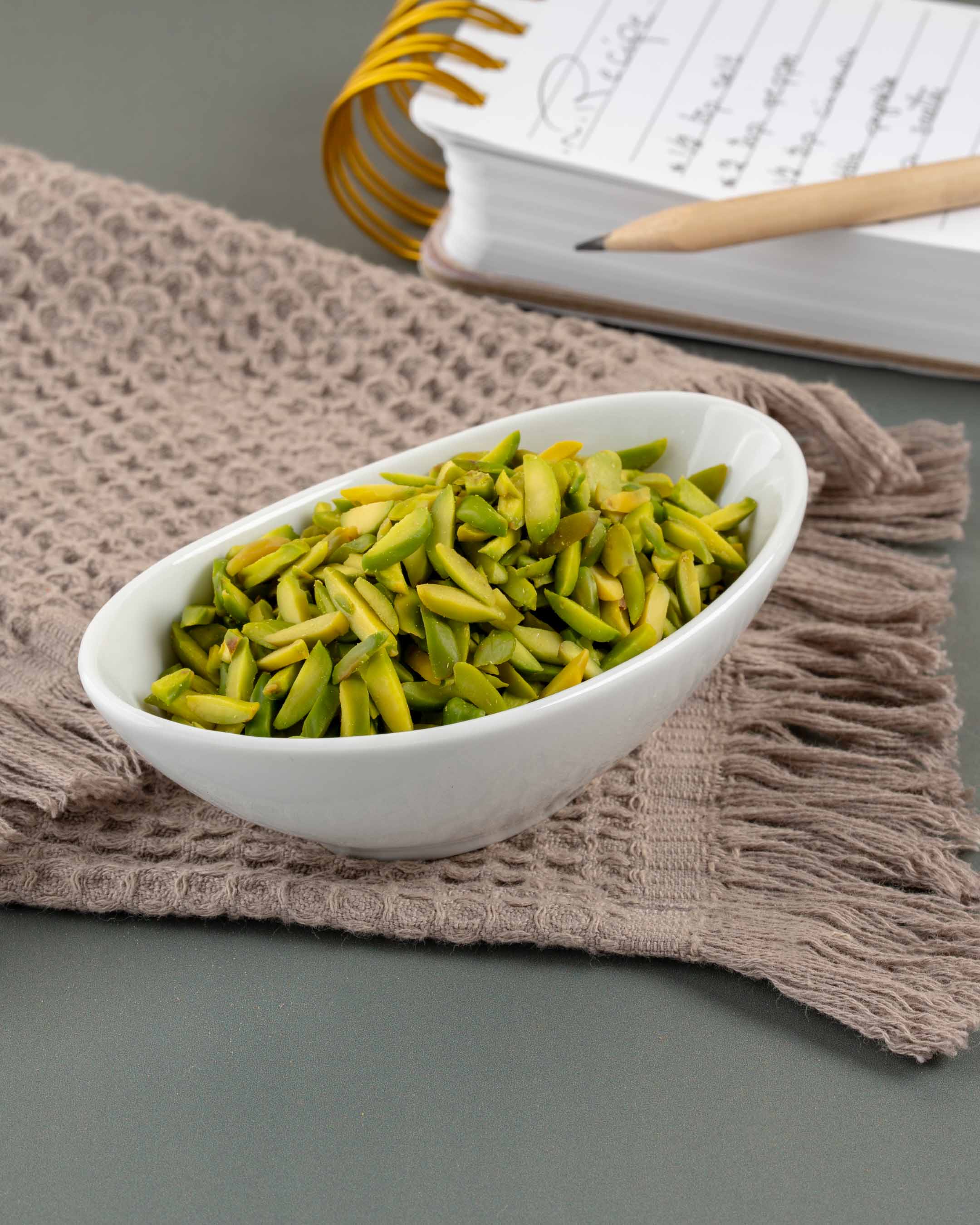 Pistachio Slices 100g